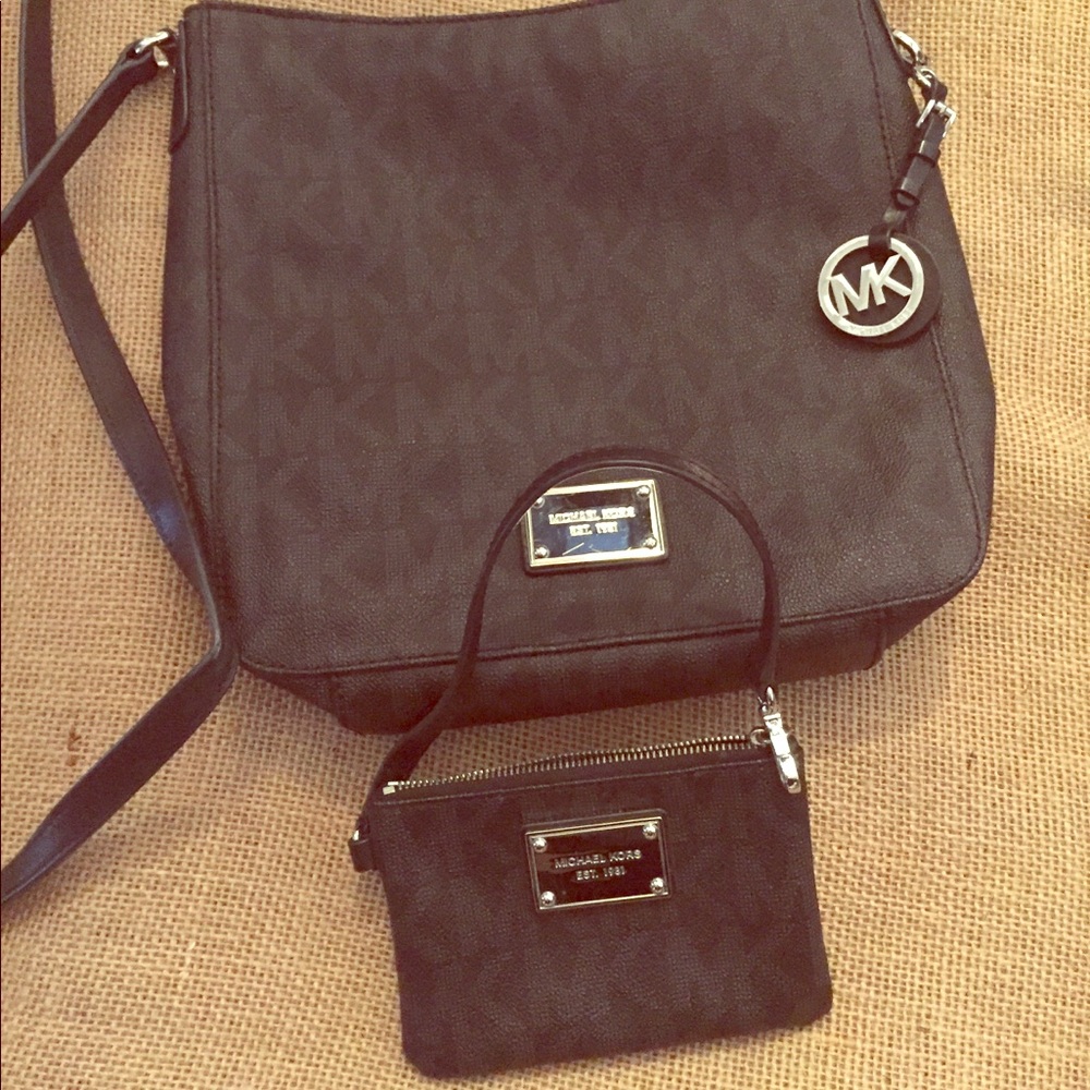 Michael Kors Crossbody and wristlet